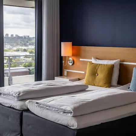 Comwell Hvide Hus Aalborg, Dolce By Wyndham מלון