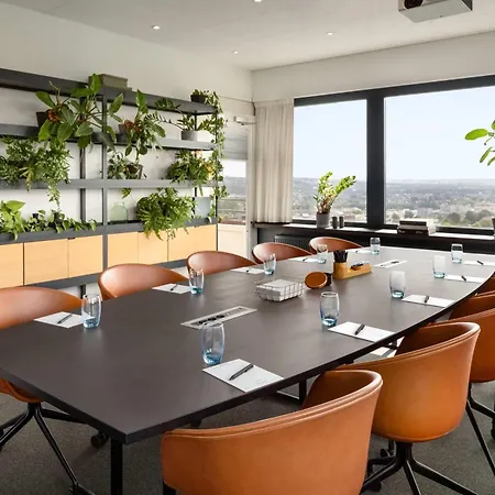 Otel Comwell Hvide Hus Aalborg, Dolce By Wyndham 4*