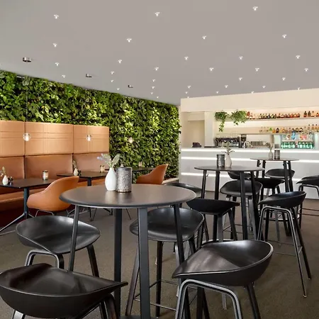 Comwell Hvide Hus Aalborg, Dolce By Wyndham 4* 奥尔堡