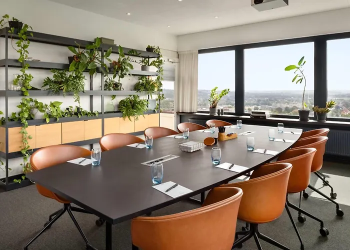 فندق Comwell Hvide Hus Aalborg, Dolce By Wyndham 4*