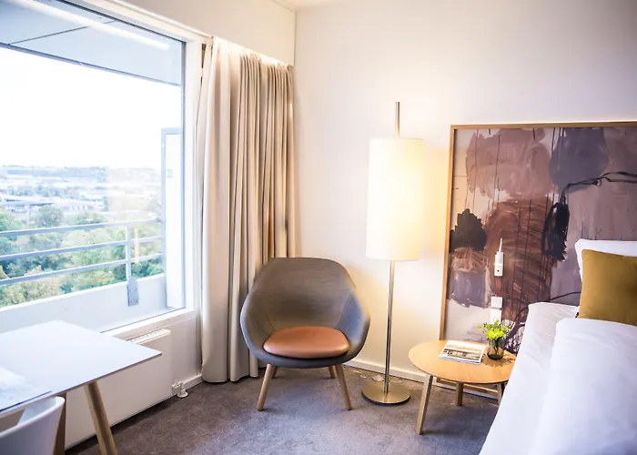 Hotel Comwell Hvide Hus Aalborg, Dolce By Wyndham 4*